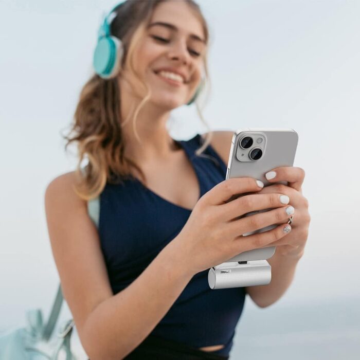 iWALK Mini Power Bank 3350mAh, Portable Phone Charger Compact Powerbank with Lightning Plug, External Battery Bank Compatible with iPhone 14/13/13Pro/12/12 Pro/SE/11/11 Pro/XS/XR/X/8/8 Plus/7/6/6S - Image 6