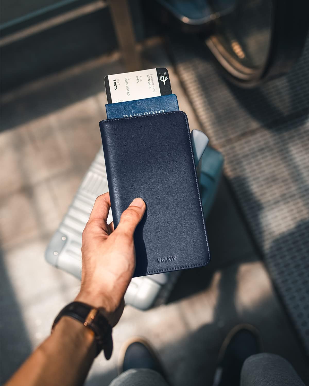 VULKIT Passport Holder Wallet RFID Blocking Travel Wallet for Men & Women - Image 6