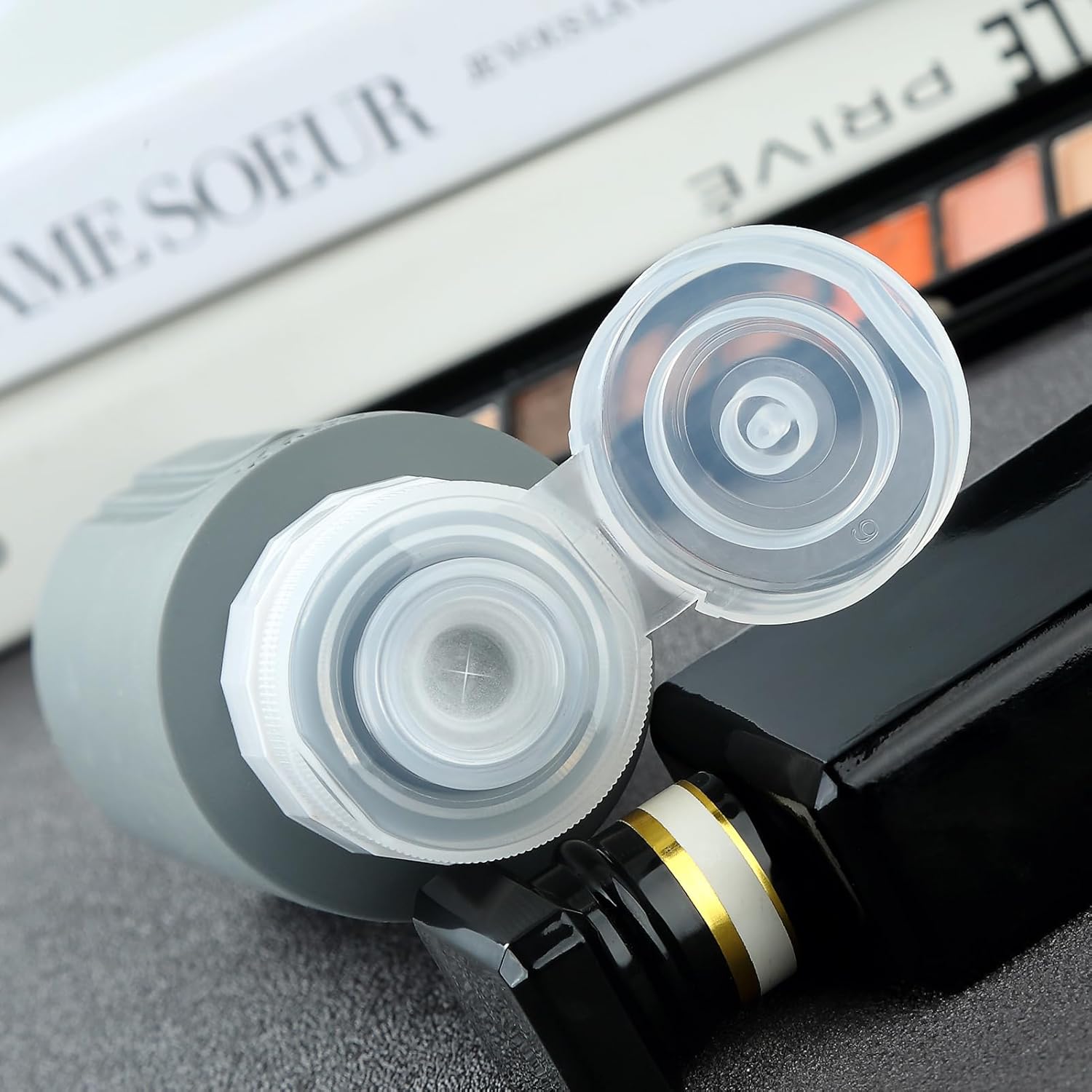 Mrsdry Travel Bottles for Toiletries, Large 177ml Travel Size Containers, BPA Free Leak Proof Squeezable Silicone Tubes for Shampoo Conditioner Lotion Soap with Clear Bag and Labels - Image 2