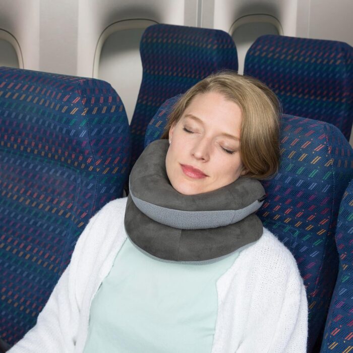 Travelon 13173 510 Deluxe Wrap-n-Rest Pillow, Dark Gray/Light Gray, One Size - Image 2